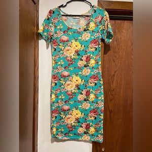 Women's Blue Flower dress. Fits like a medium!
